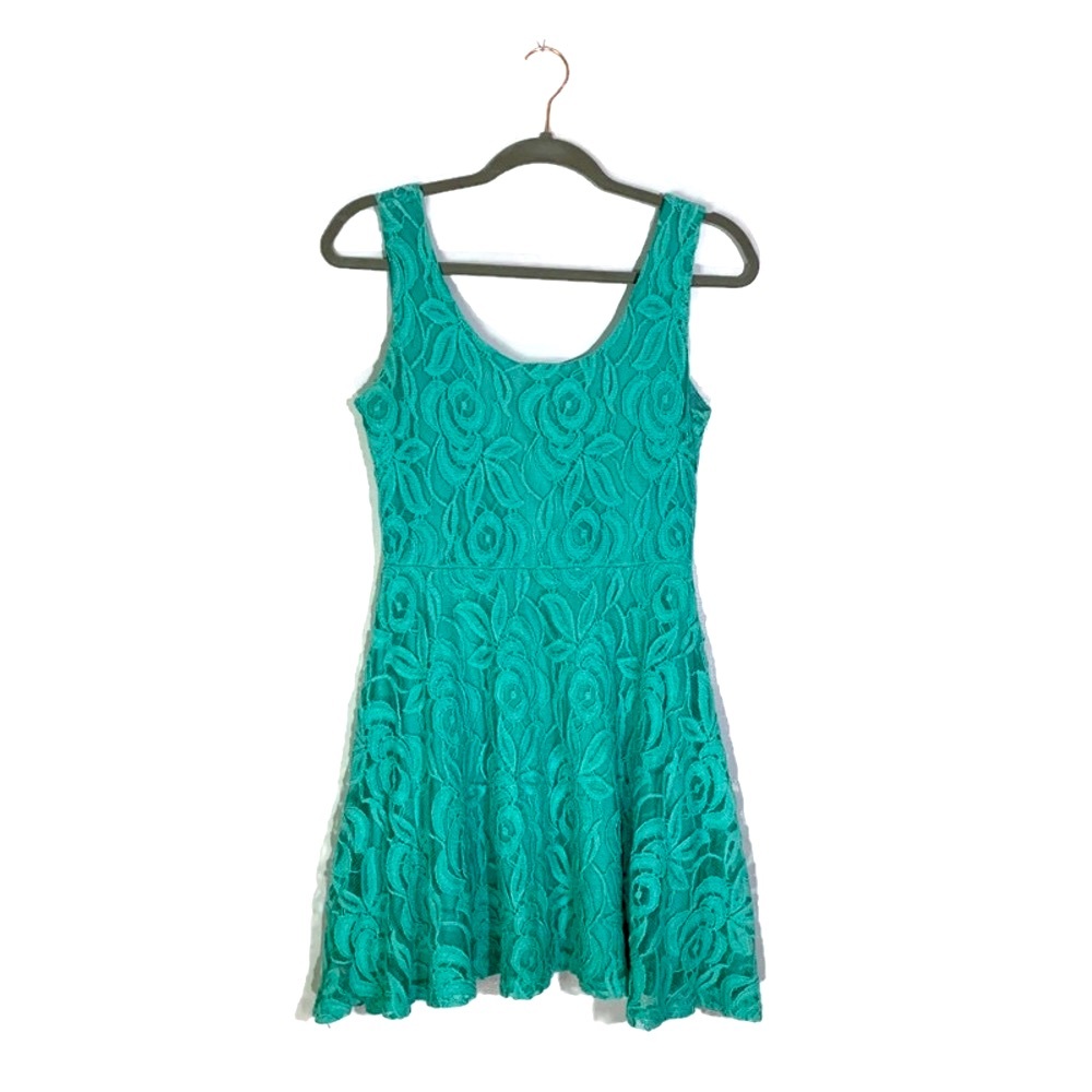 estam turquoise lace dress // fit and flare sleeveless dress // women's M //